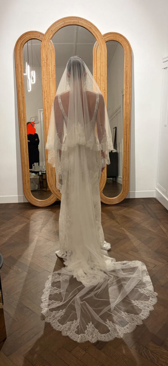 Designer (kanten) Trouwjurk FLORA en Sluier